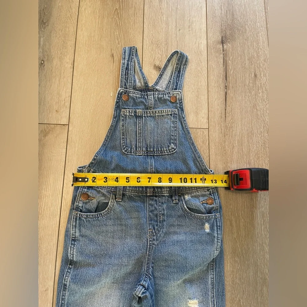Old Navy Kids Distressed Denim Bib Overalls Size Small 6-7 - Picture 6 of 6
